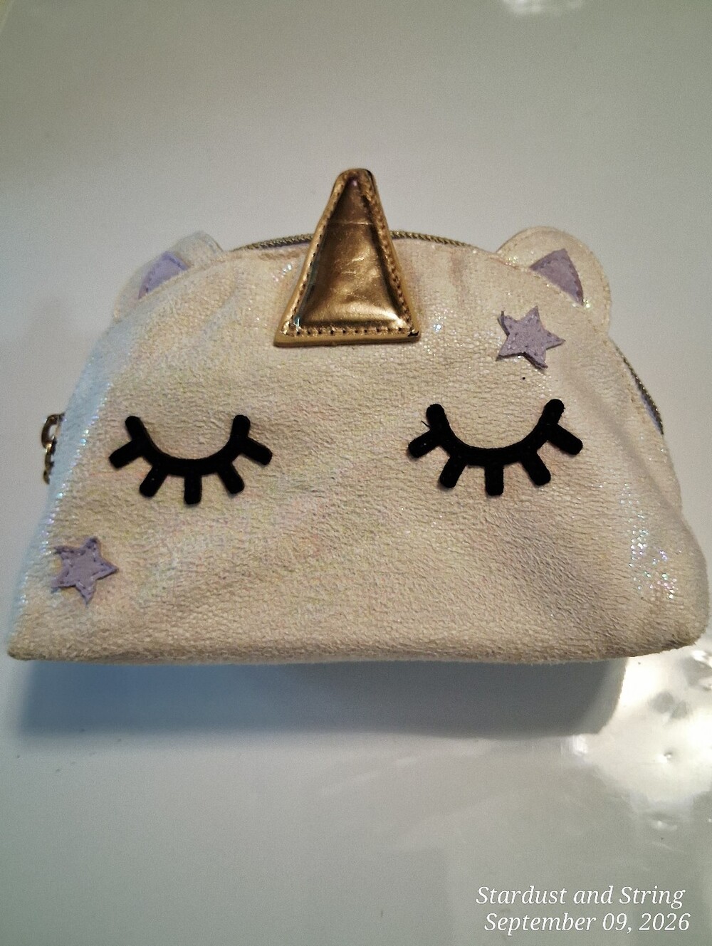 👜 Bath & Body Works Unicorn Cosmetic Makeup Bag Iridescent White 👜